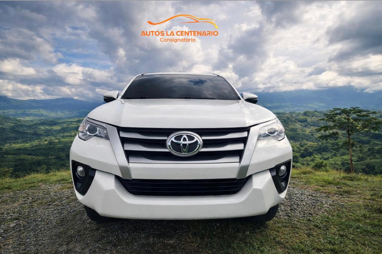 Toyota-Fortuner at 4x2